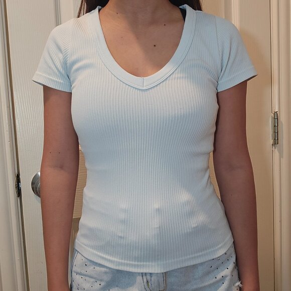 No Boundaries Baby Blue Fitted Short Sleeve Shirt Size XS Soft Girl Aesthetic - Picture 3 of 5